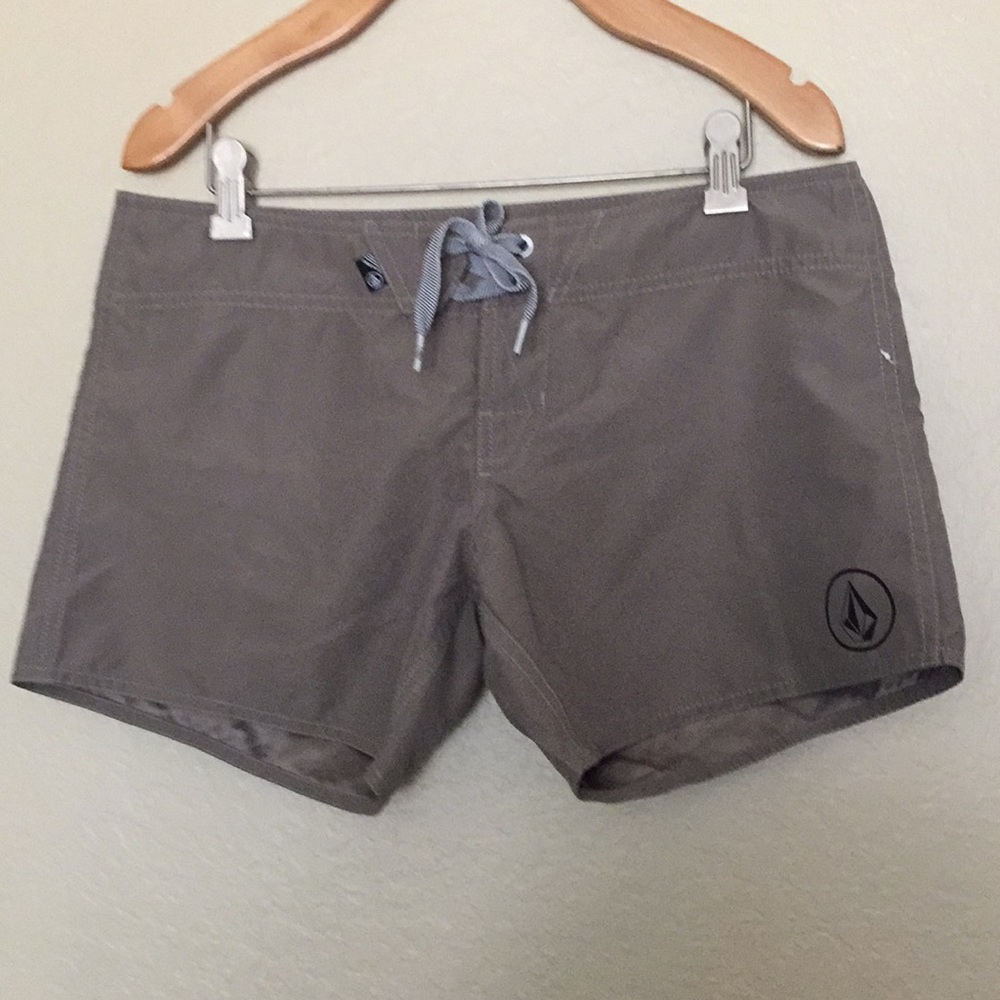 Volcom pure function shorts similar size 6